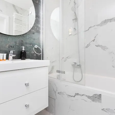 Vespa Nearby By Renters *